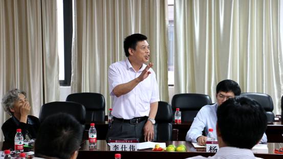 班主任李仕伟老师讲话