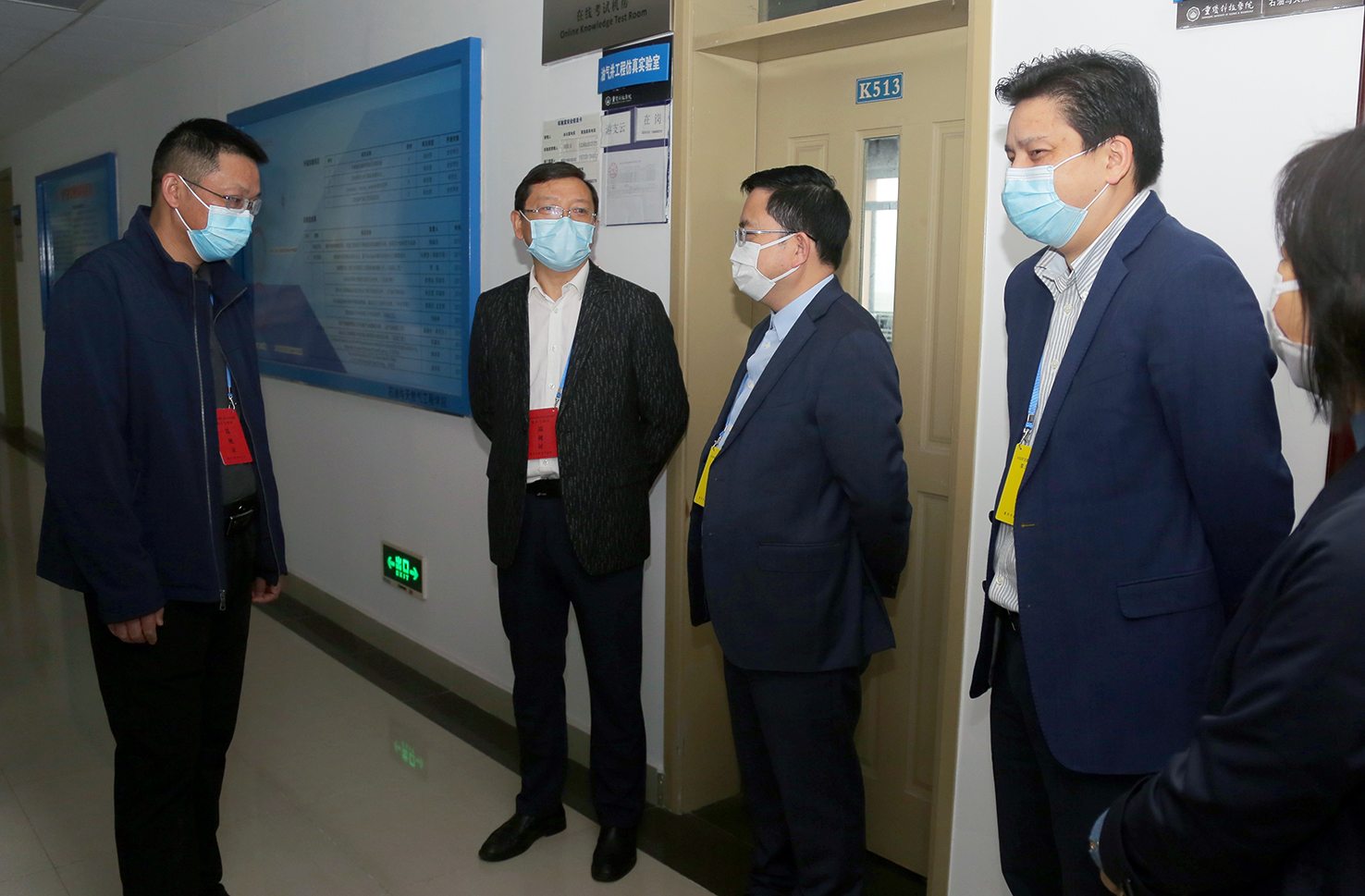 校长赵明阶带队检查指导研究生复试工作